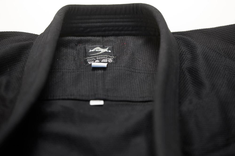 Ju Sports BJJ Starter Gi Fortaleza + BJJ Gürtel schwarz Fabrikpreis
