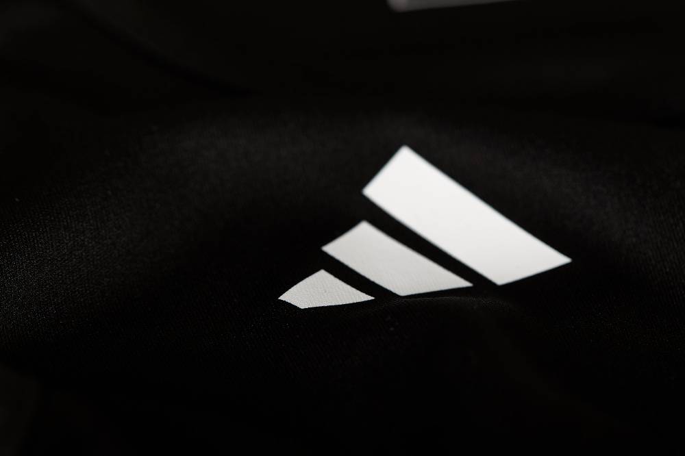 Ju Sports adidas Box-Top schwarz/weiß, ADIBTT02 Kauf eins, bekomm eins gratis