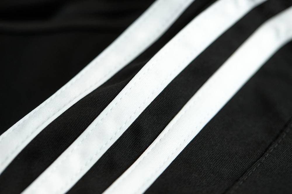 Ju Sports adidas Box-Top schwarz/weiß, ADIBTT02 Kauf eins, bekomm eins gratis