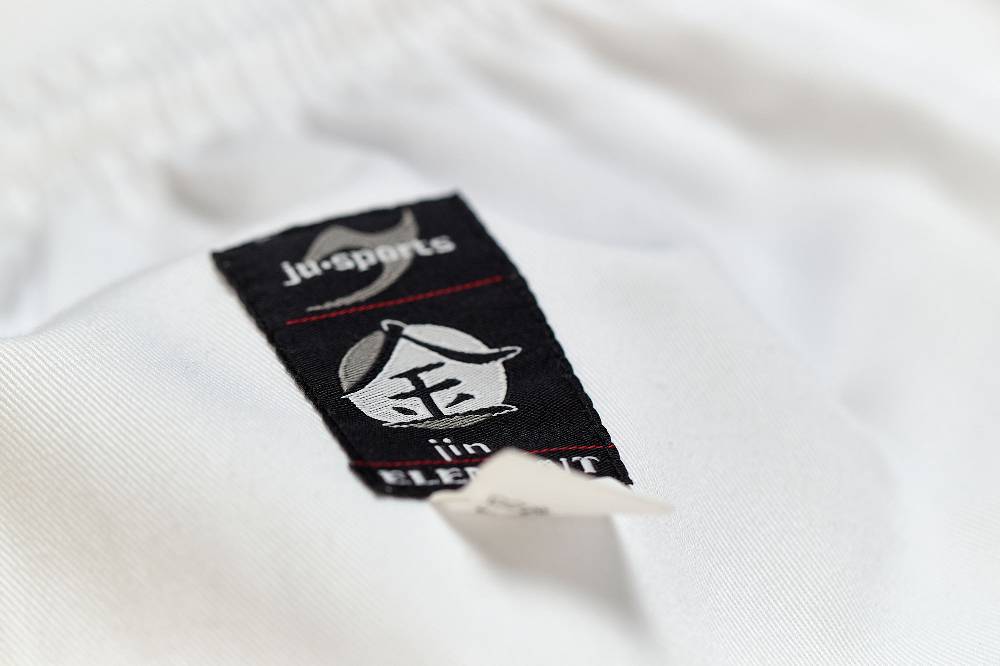 Ju Sports Element Hose weiß regular cut Vierteljährliche Förderung