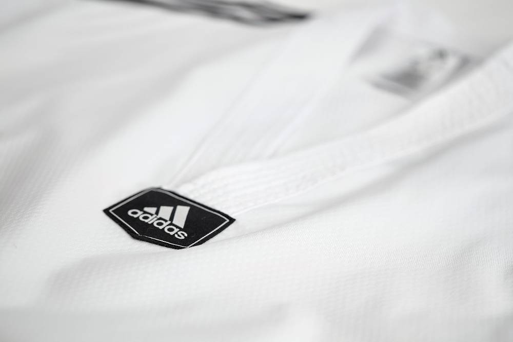 Ju Sports adidas Taekwondoanzug, adi Fighter Eco mit Streifen, weißes Revers Super Sparpreis