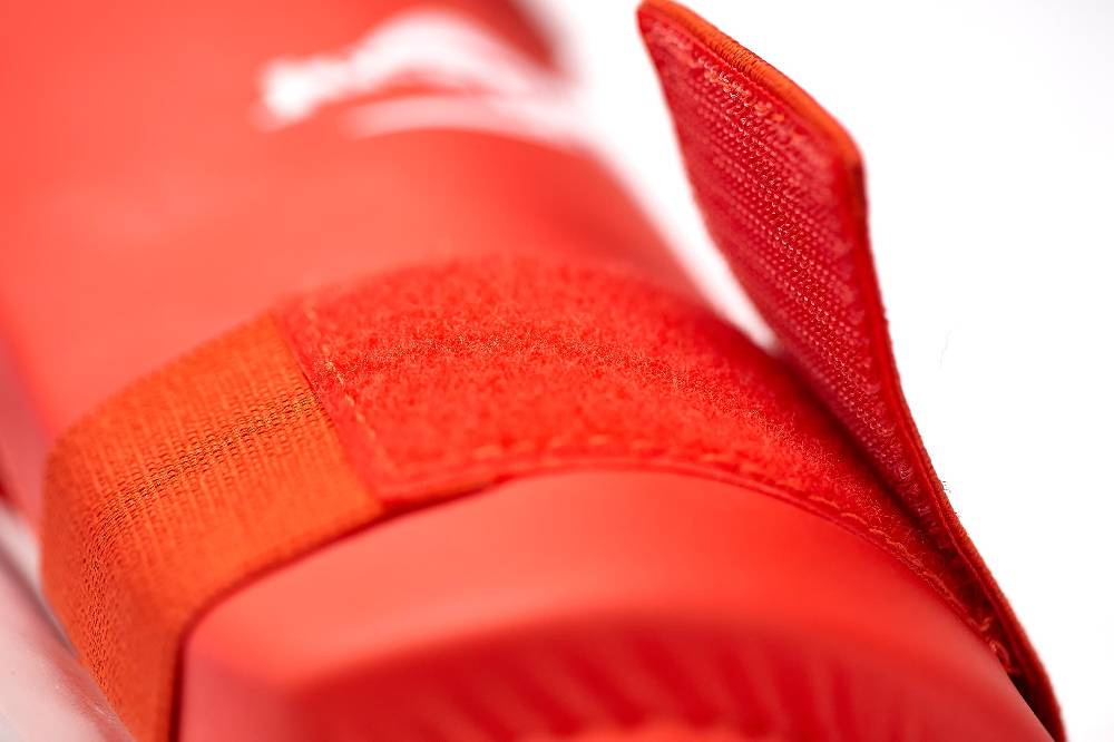Ju Sports Schienbein-Spannschutz Karate rot Super Sparpreis