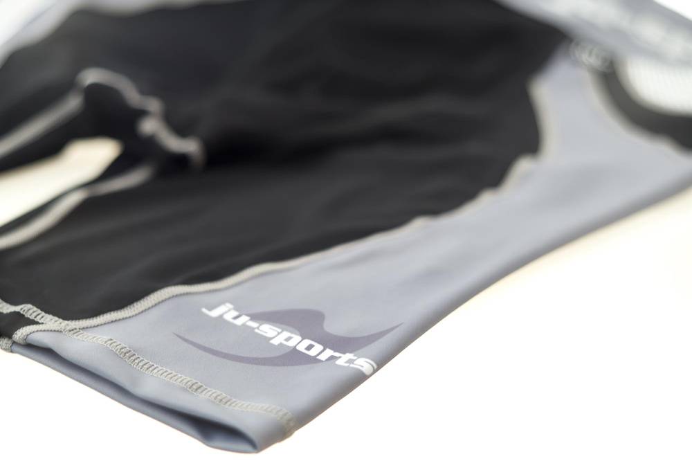 Ju Sports Compression ProLine Short + Motion Pro Flexcup, Tiefschutz Schlussverkauf