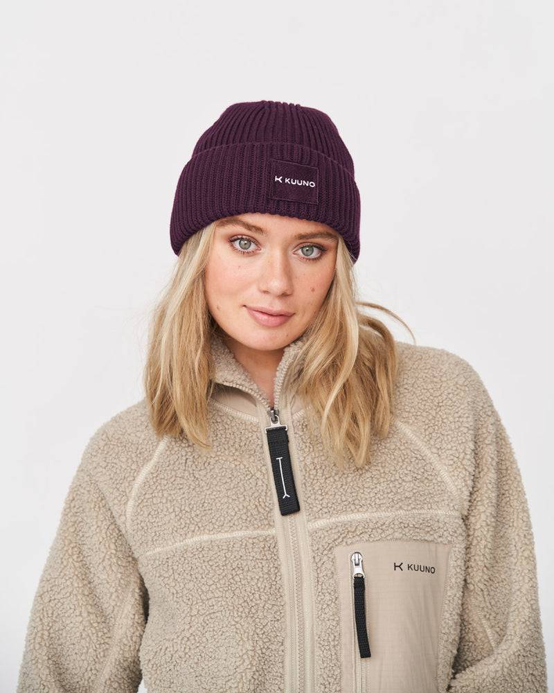 Kuuno Ribbed Cotton Beanie Dark Berry Vierteljährliche Förderung