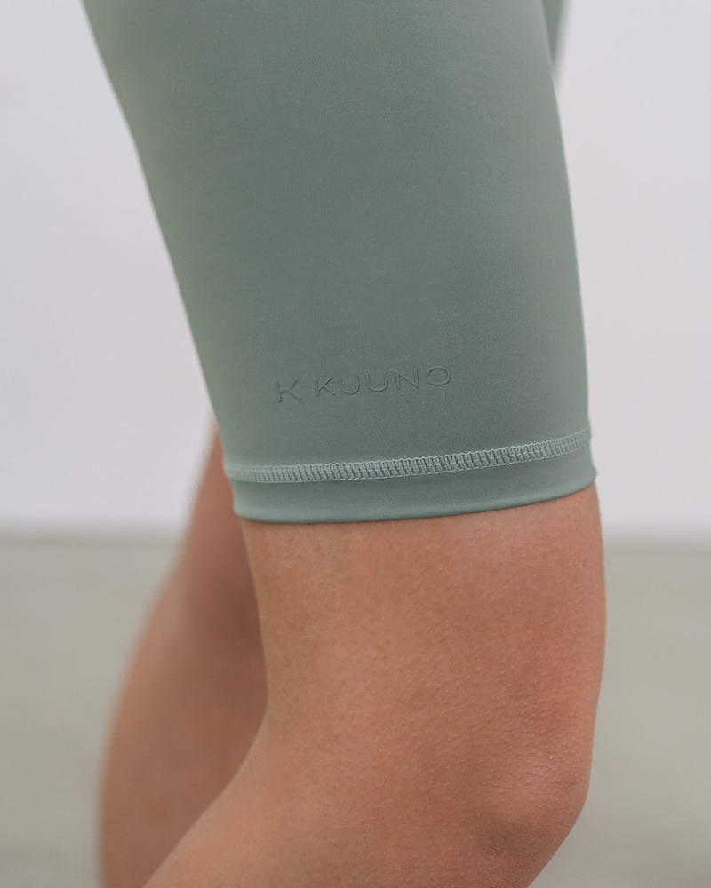 Kuuno Essential Biker Shorts Iced Pistachio zollfrei
