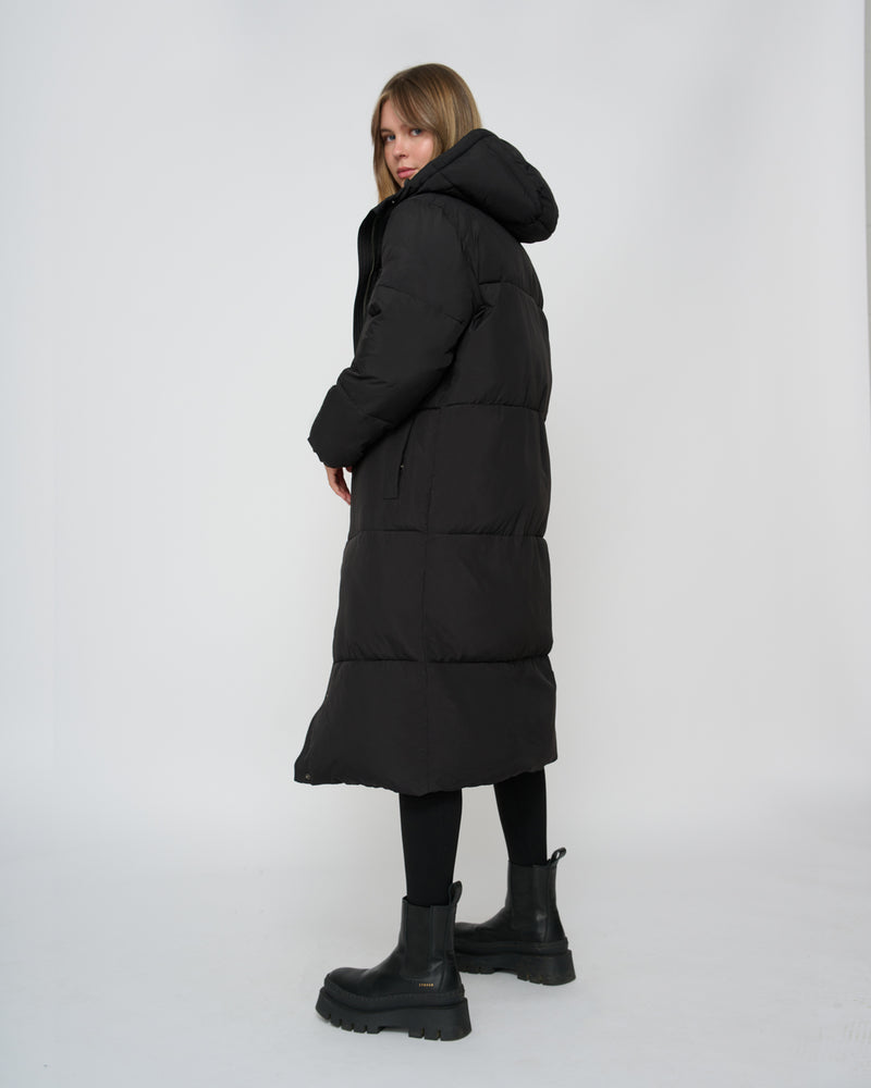 Kuuno Everyday Long Puffer Jacket Night Black Im Verkauf