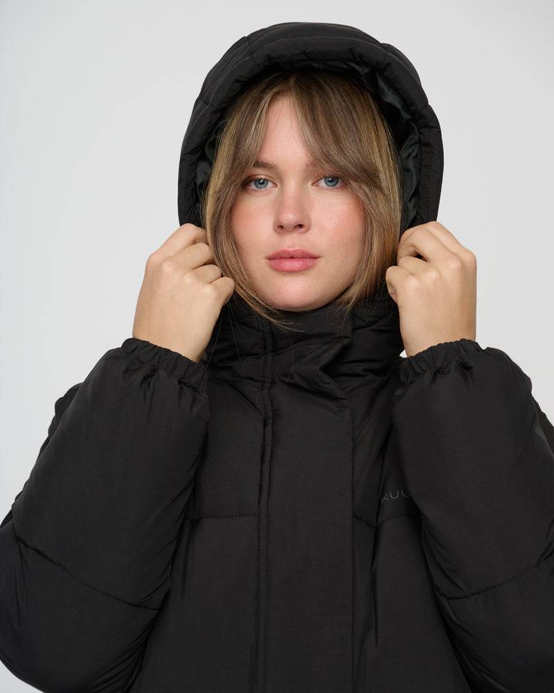 Kuuno Everyday Long Puffer Jacket Night Black Im Verkauf