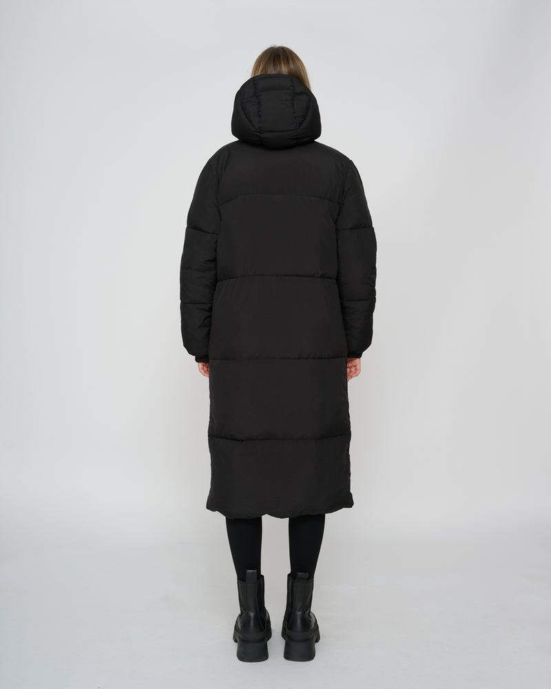 Kuuno Everyday Long Puffer Jacket Night Black Im Verkauf