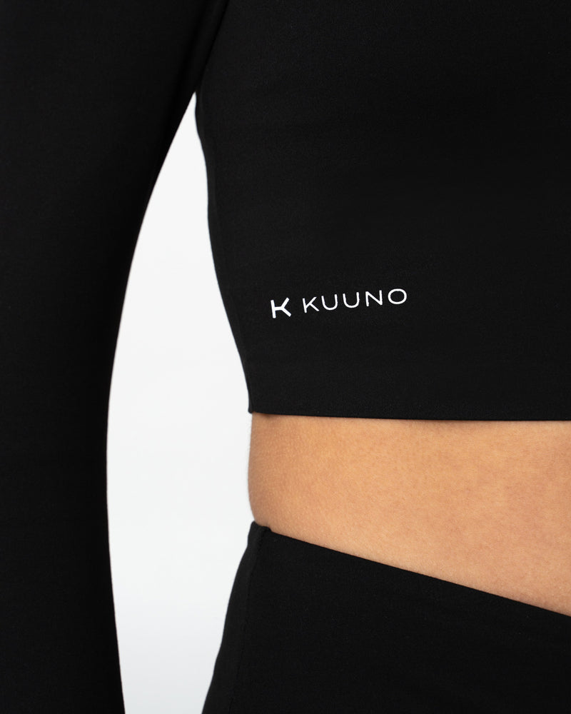 Kuuno Essential Cropped Longsleeve Night Black Kauf eins, bekomm eins gratis