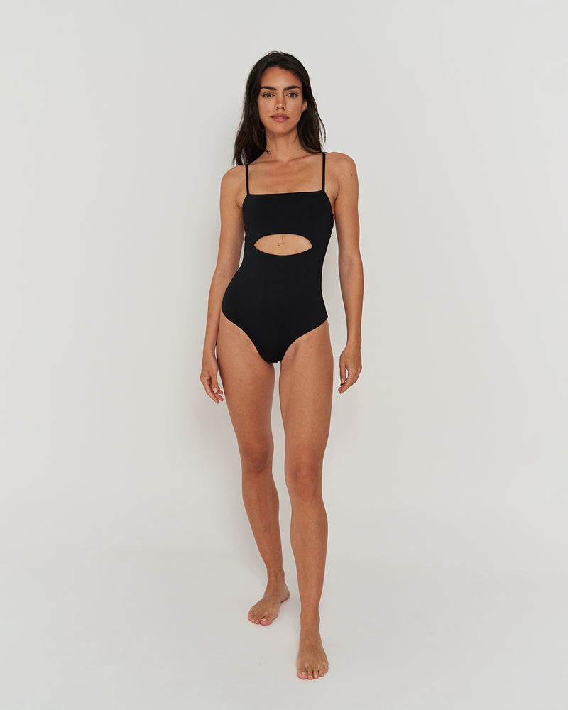 Kuuno Swimsuit Cut Out Night Black Begrenzte Freigabe