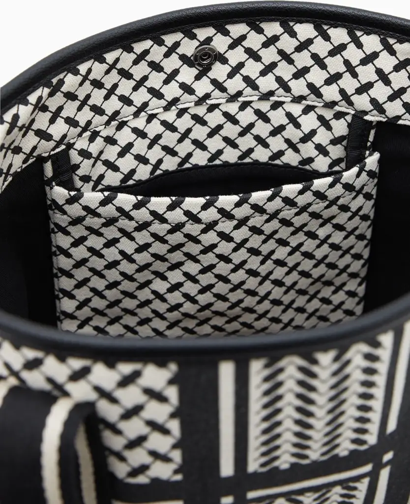 Lala Berlin Tote Carmela 2.0 canvas heritage stripe black Riesige Rabatte