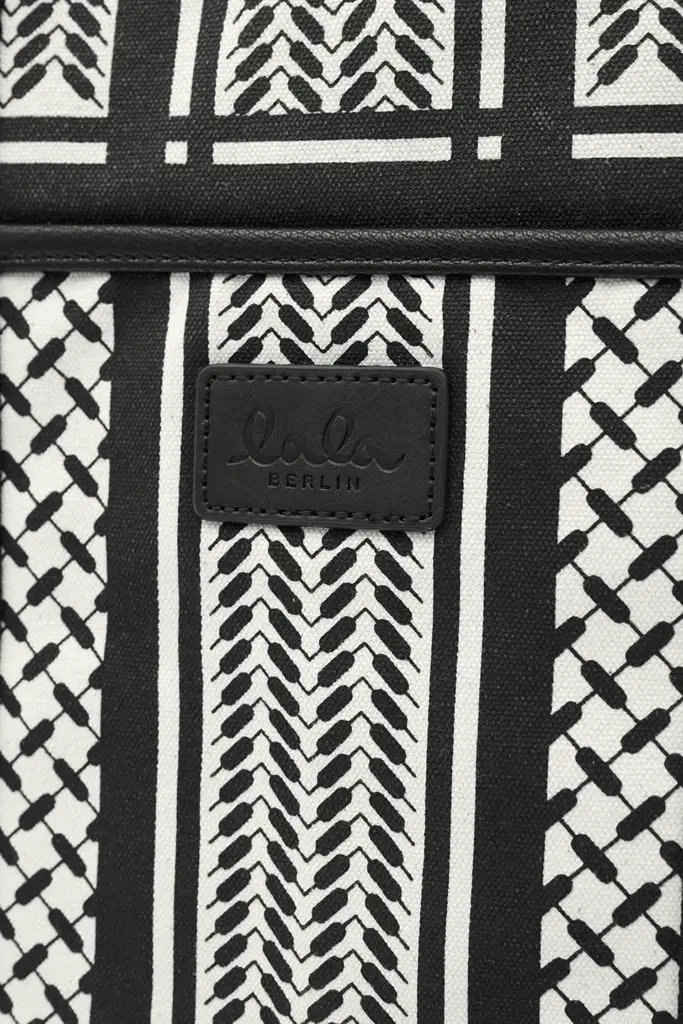 Lala Berlin Tote Carmela 2.0 canvas heritage stripe black Riesige Rabatte