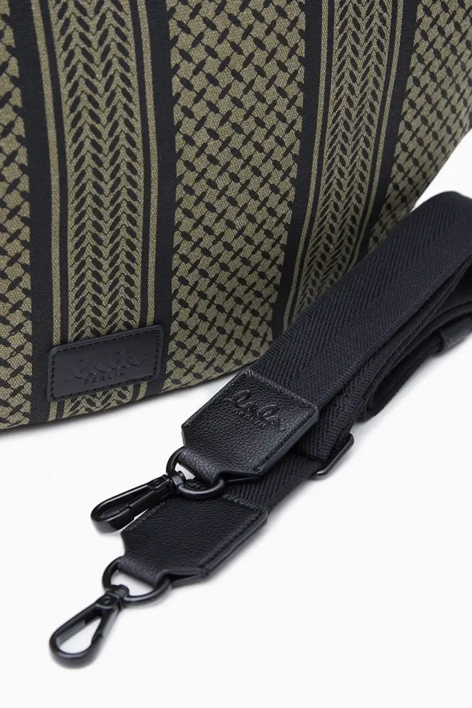 Lala Berlin Crossbody Milora canvas olive/black Black Friday Preise