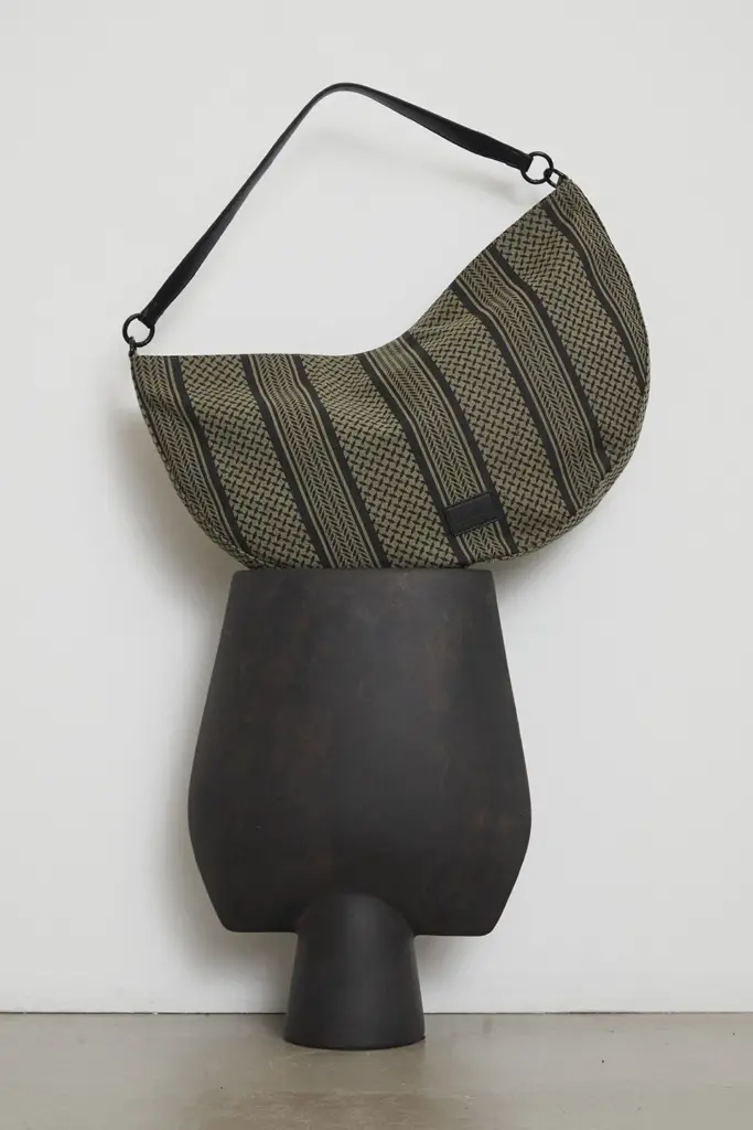 Lala Berlin Crossbody Milora canvas olive/black Black Friday Preise