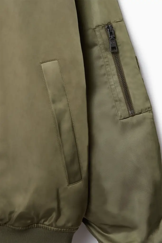 Lala Berlin Jacket Jalou nylon olive Im Verkauf
