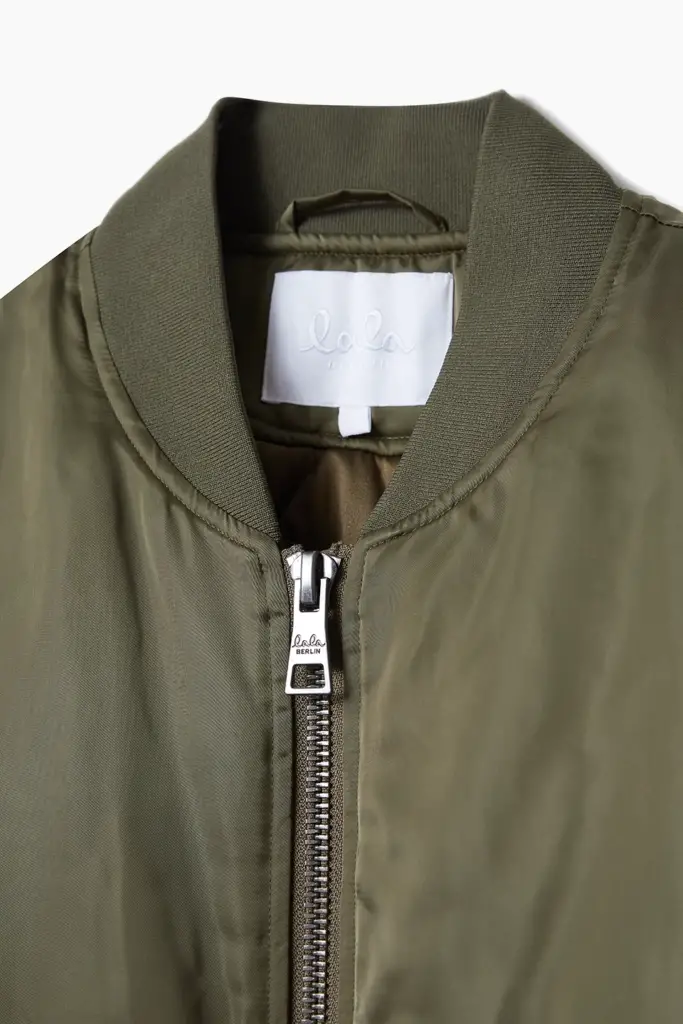 Lala Berlin Jacket Jalou nylon olive Im Verkauf