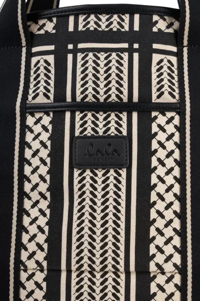 Lala Berlin East West Tote Marin canvas heritage stripe black im Angebot