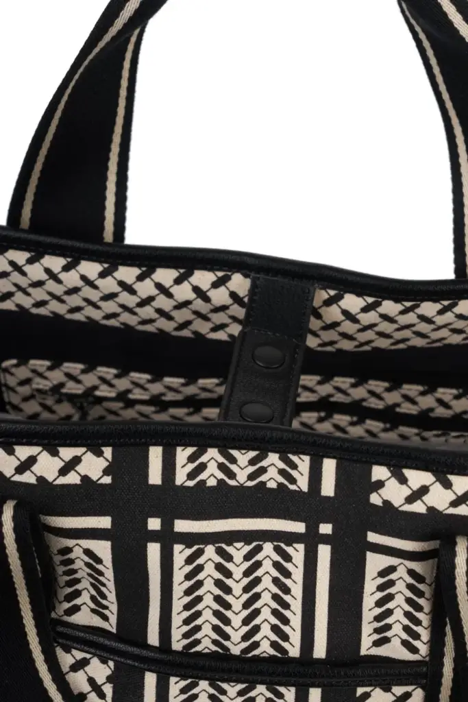 Lala Berlin East West Tote Marin canvas heritage stripe black im Angebot