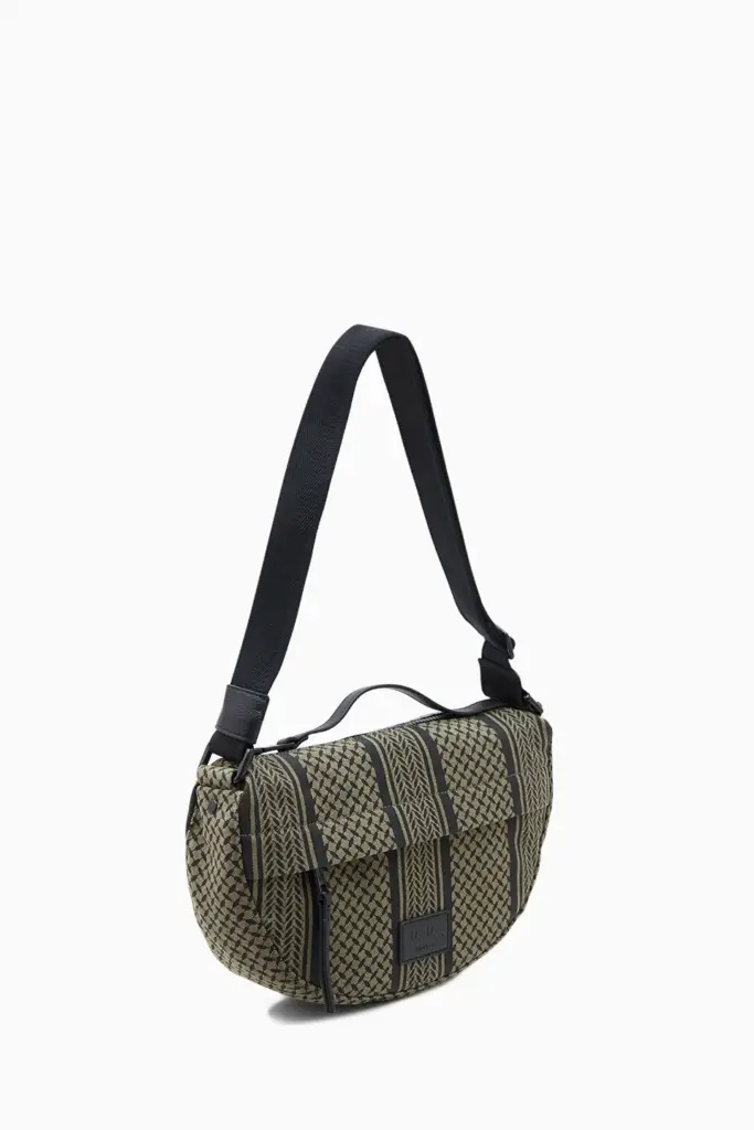 Lala Berlin Crossbody Melly canvas olive/black Schlussverkauf
