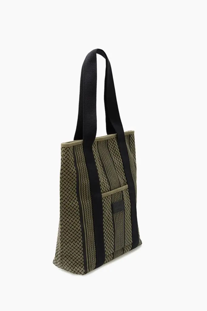 Lala Berlin Tote Carmela canvas olive/black Meist gekauft