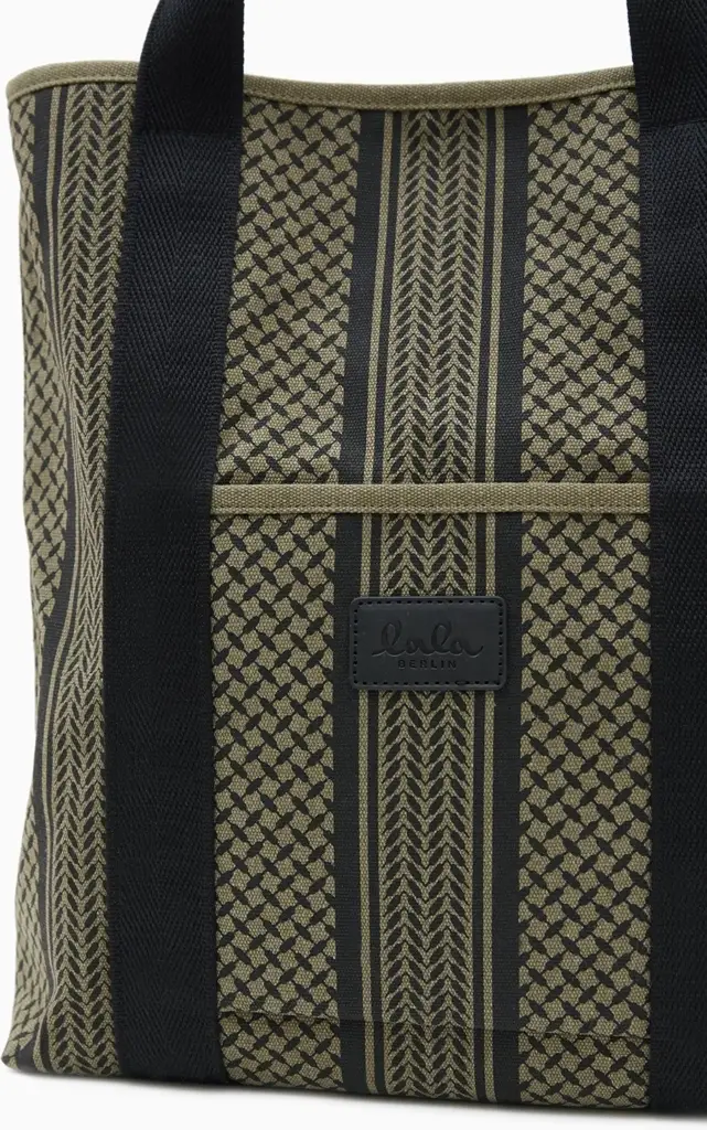 Lala Berlin Tote Carmela canvas olive/black Meist gekauft