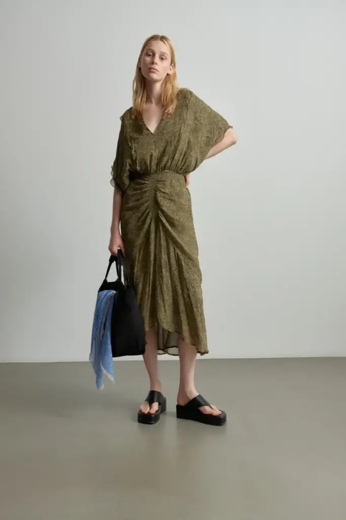 Lala Berlin Dress Dilyana viscose maze garden Vierteljährliche Förderung