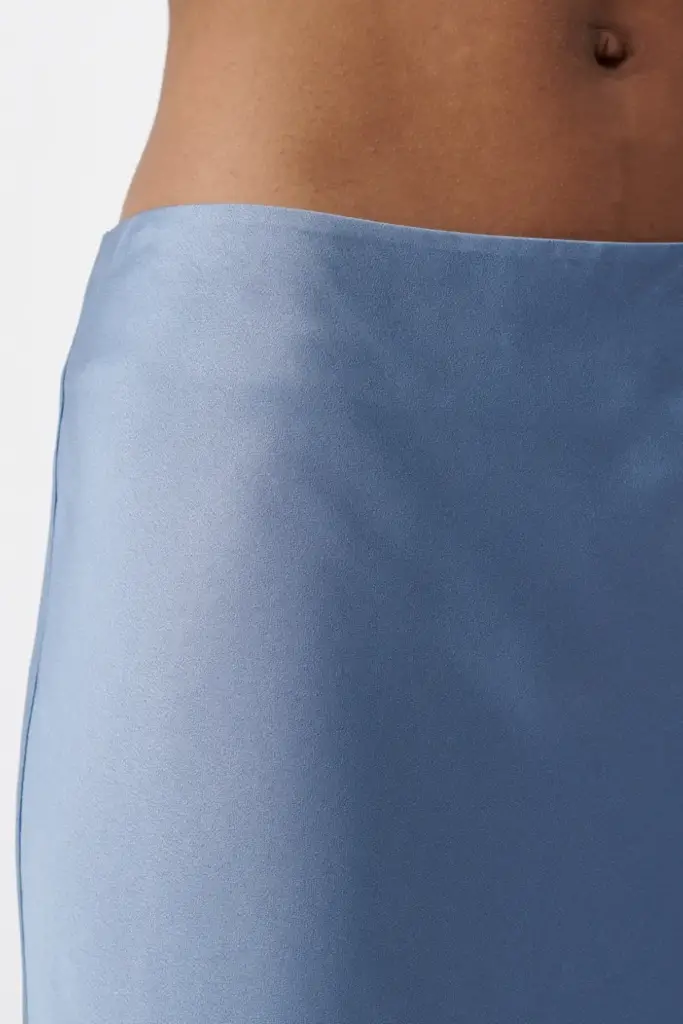 Lala Berlin Skirt Sasai viscose mix faded denim Neueste Mode