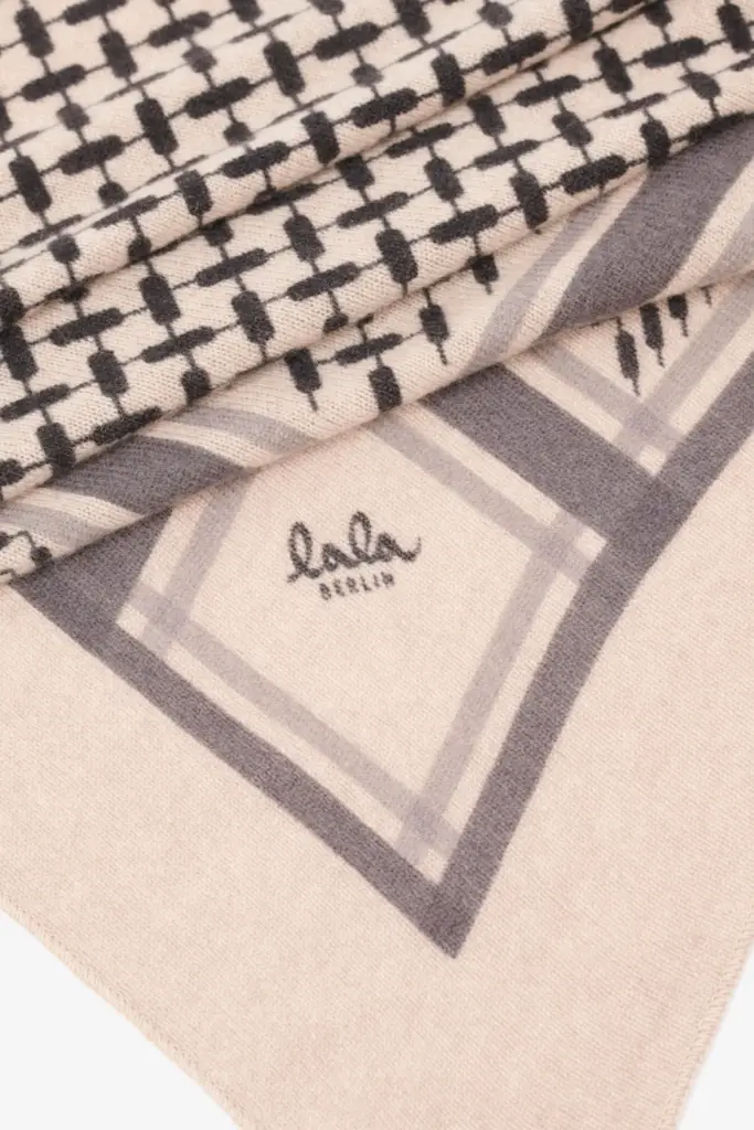 Lala Berlin Triangle Trinity Classic M cashmere dune beige Neuheiten