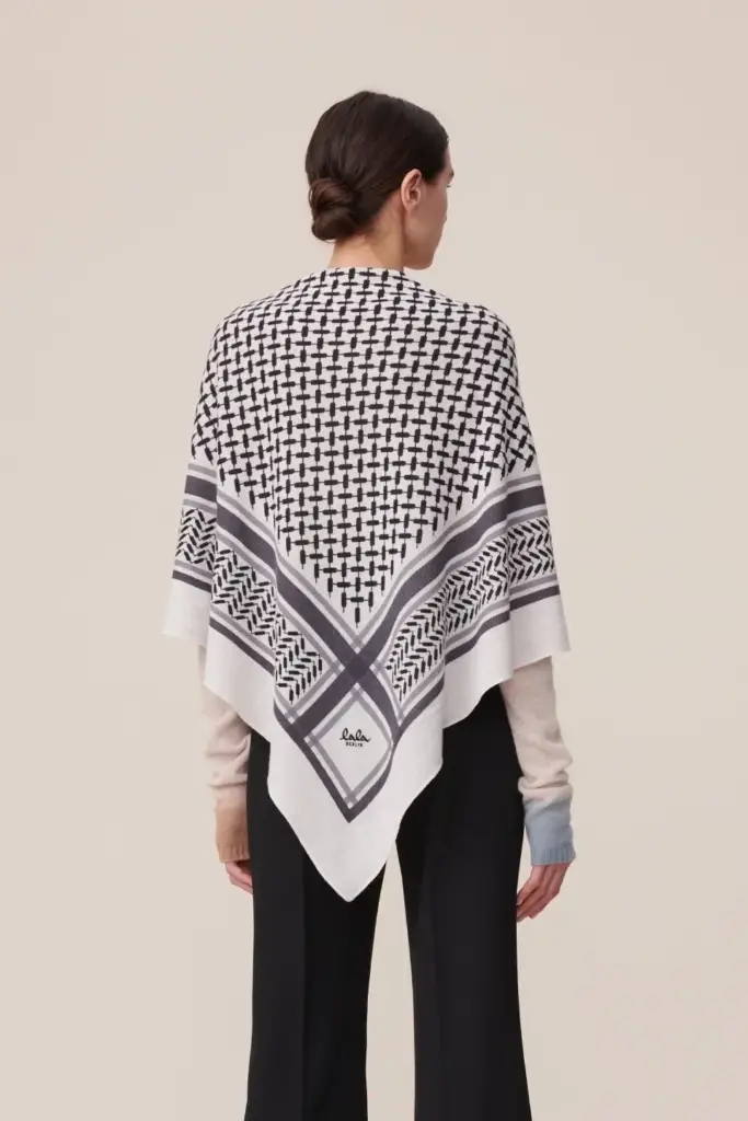 Lala Berlin Triangle Trinity Classic M cashmere alabastro off white Räumungsverkauf