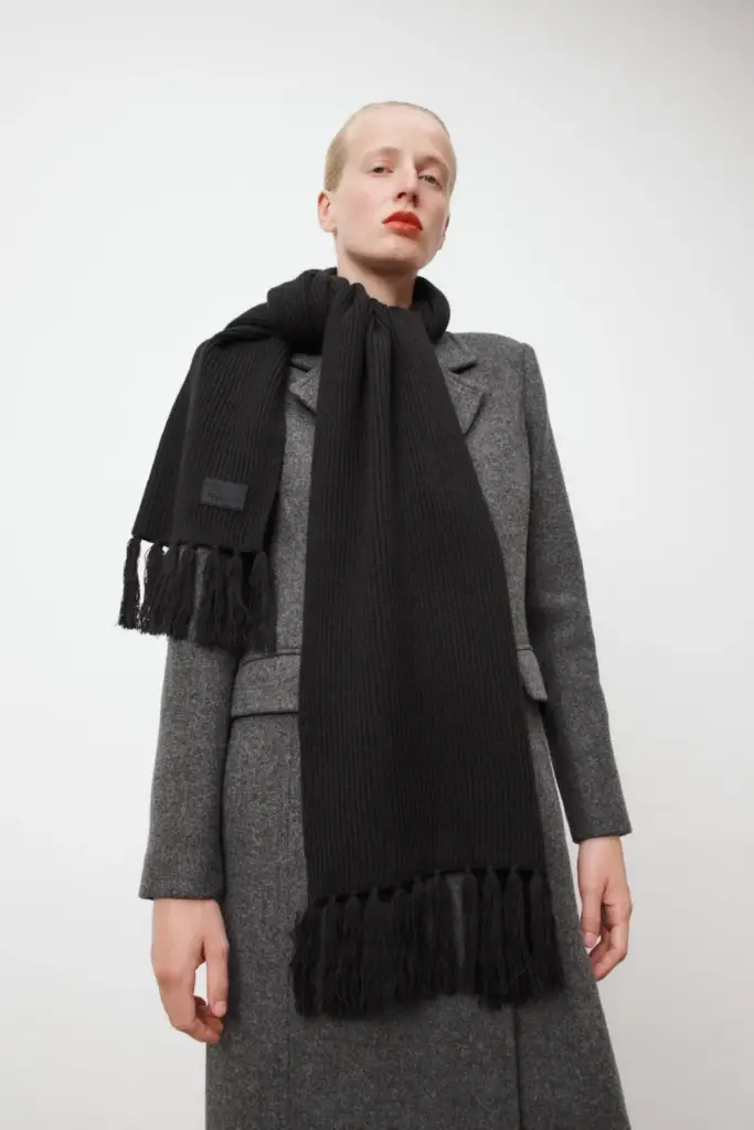 Lala Berlin Scarf Aminas wool mix lala black Kauf eins, bekomm eins gratis