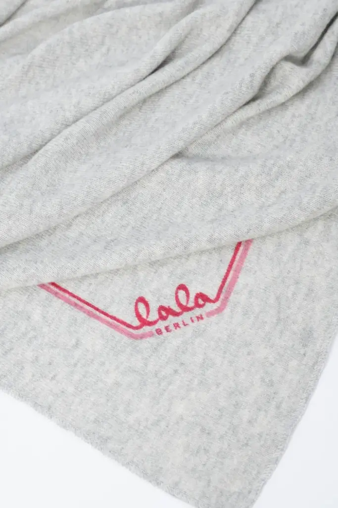 Lala Berlin Triangle Solid cashmere dragonfruit shades Letzte 2 Tage
