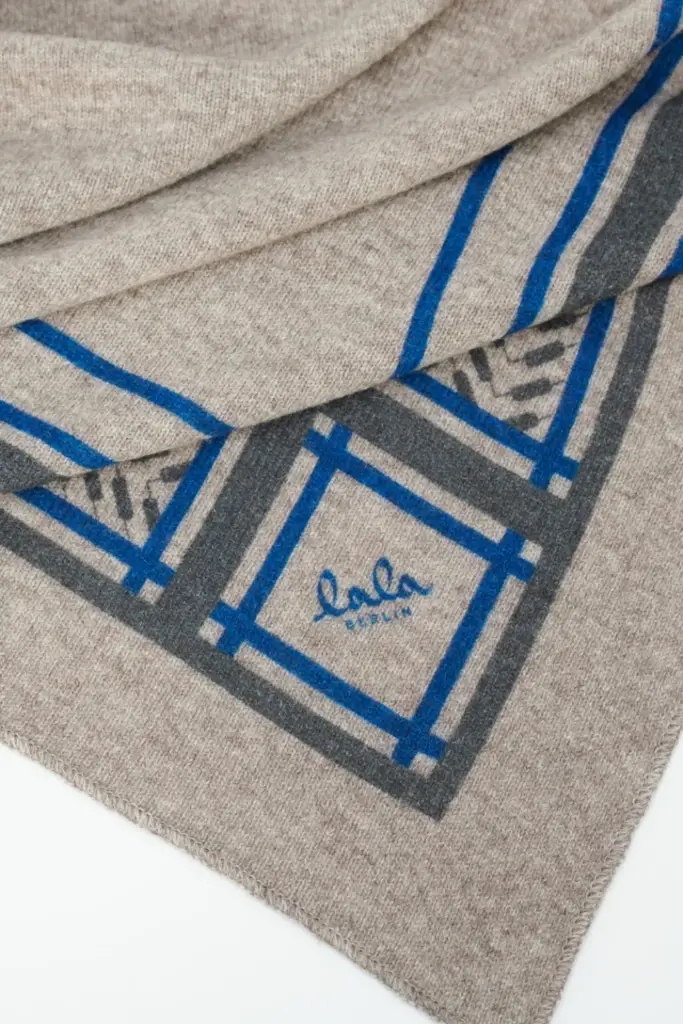 Lala Berlin Triangle Minimal Trinity cashmere anthracite Letzter Tag