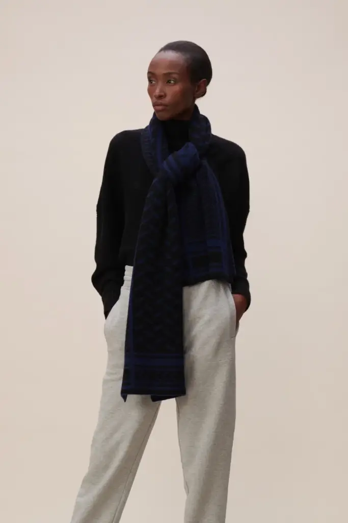 Lala Berlin Scarf Chuck cashmere dark blue Bis zu 60% Rabatt