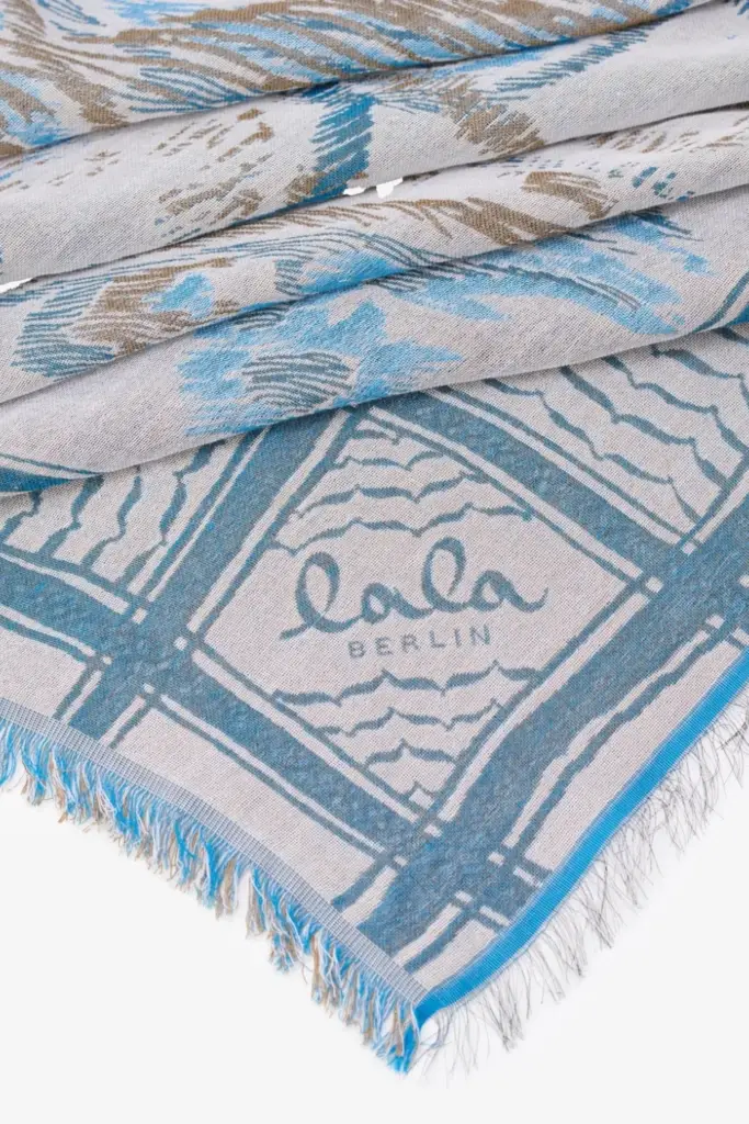 Lala Berlin Triangle Amalino cotton mix paisley park blue Super Rabatt