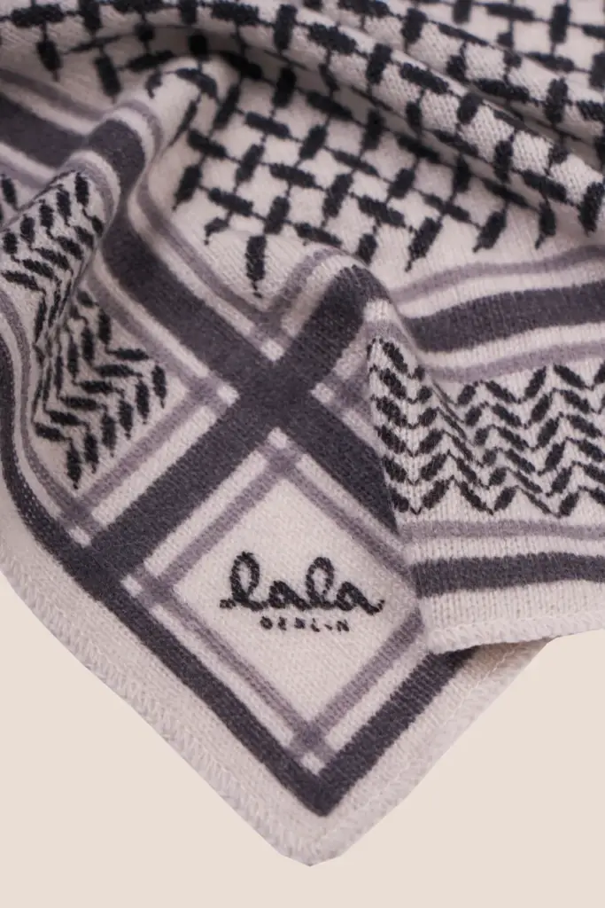 Lala Berlin Triangle Trinity Classic XS cashmere alabastro off white Auslauf