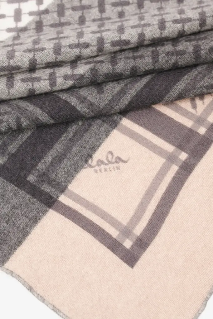 Lala Berlin Triangle Trinity Classic Light M cashmere multicolor stripes classic Online Shopping