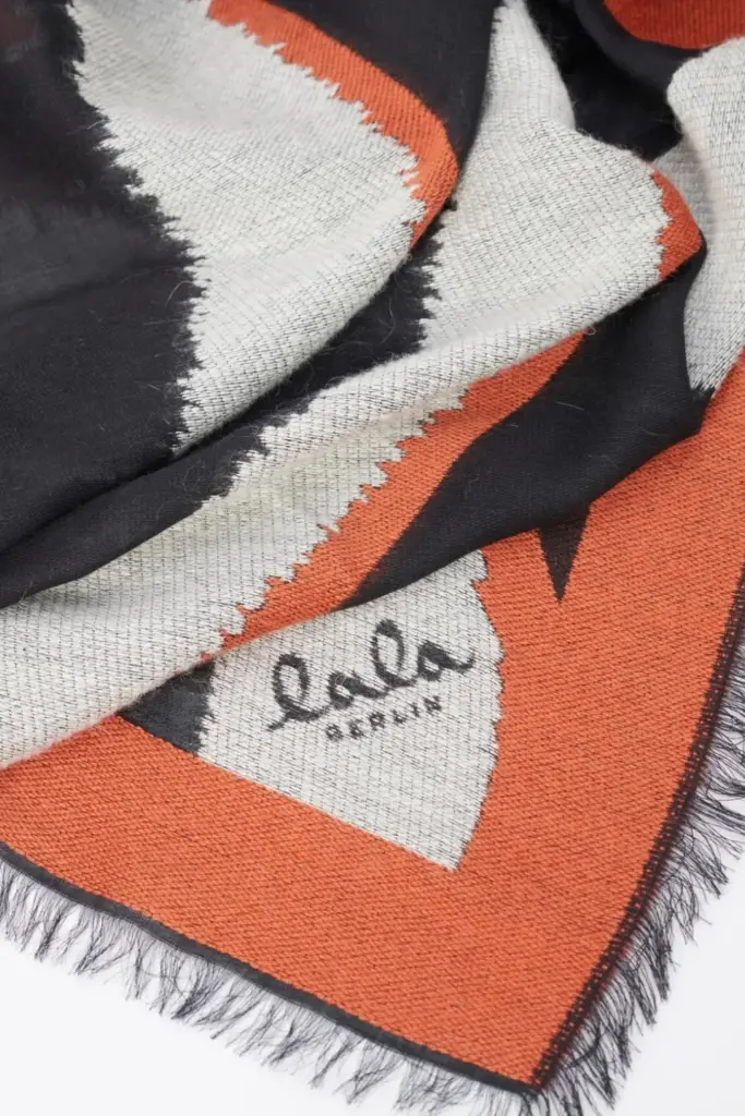 Lala Berlin Triangle Ajen wool mix bold zebra black Cyber Monday