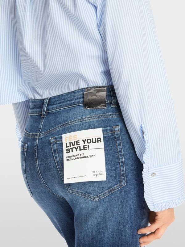Marc Cain Modell FÈS "Rethink Together" Discount Store für neue Produkte