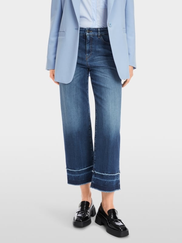 Marc Cain Modell FÈS "Rethink Together" Discount Store für neue Produkte
