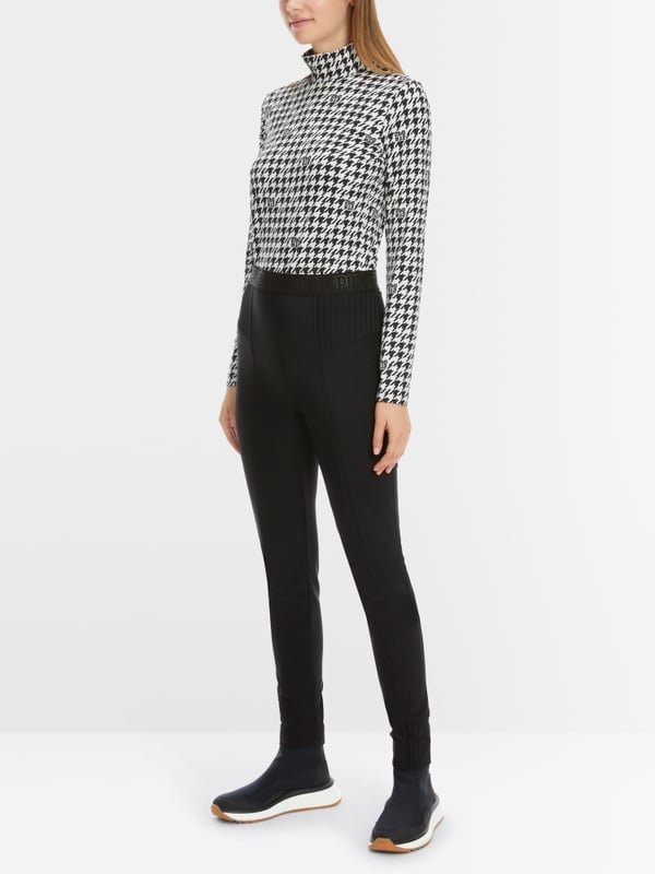 Marc Cain Modell SINNAR im sportiven Slim Fit zollfrei