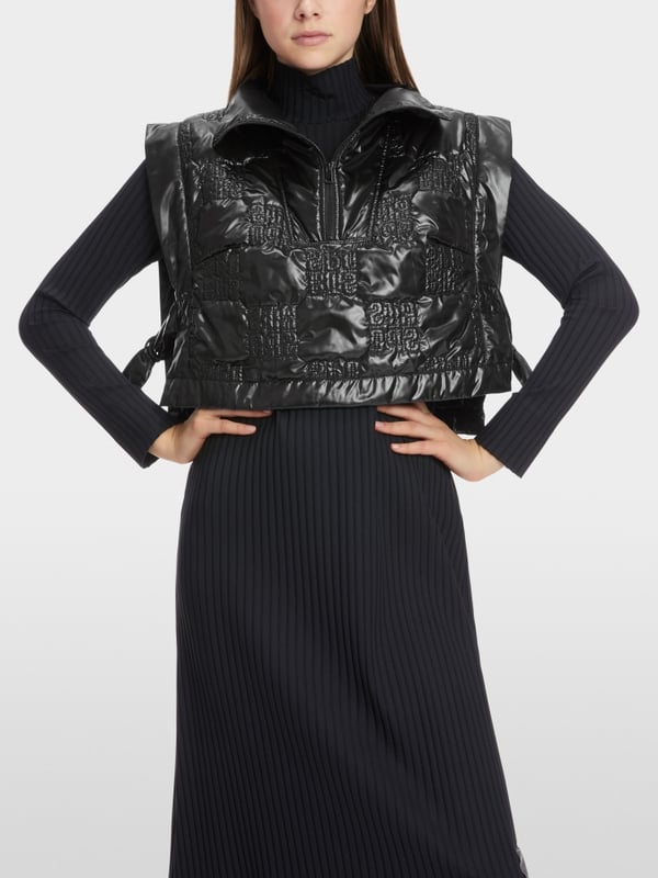 Marc Cain Wattierter Pullunder Knitted in Germany Weihnachtsangebot