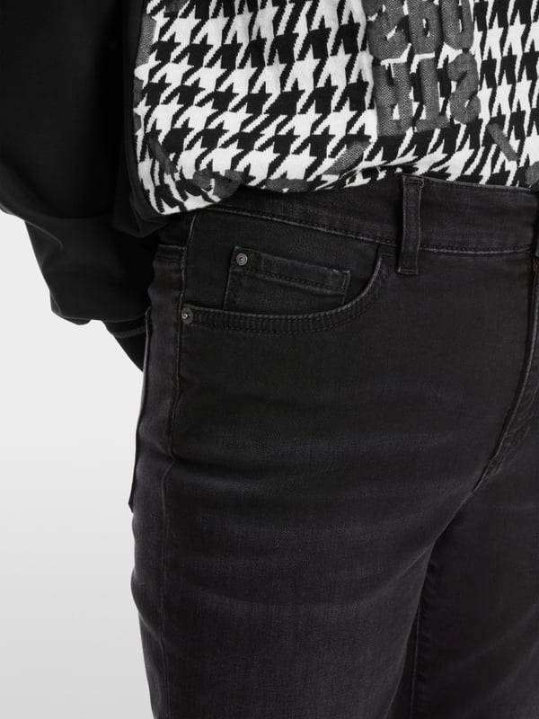 Marc Cain Jeans Modell SILEA "Rethink Together" zollfrei