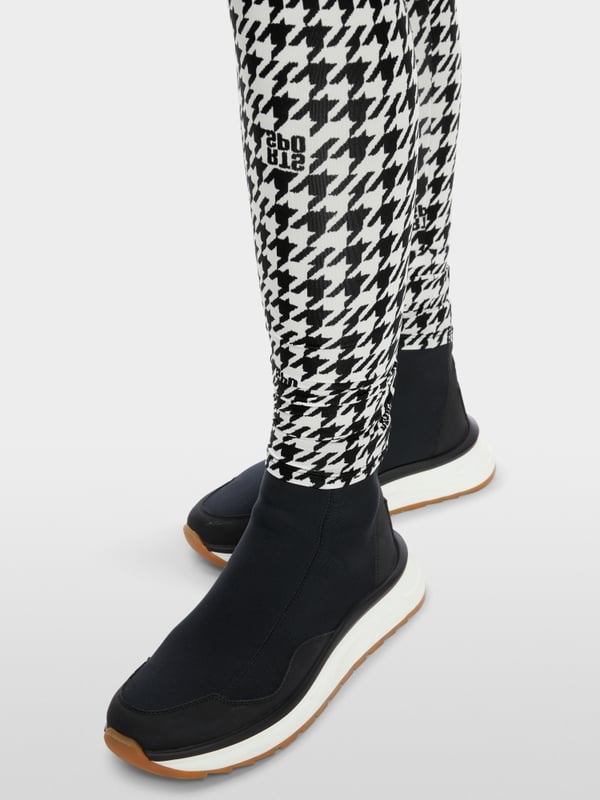 Marc Cain Chickcheck-Leggings aus Techno-Stretch 50% Rabatt für begrenzte Zeit