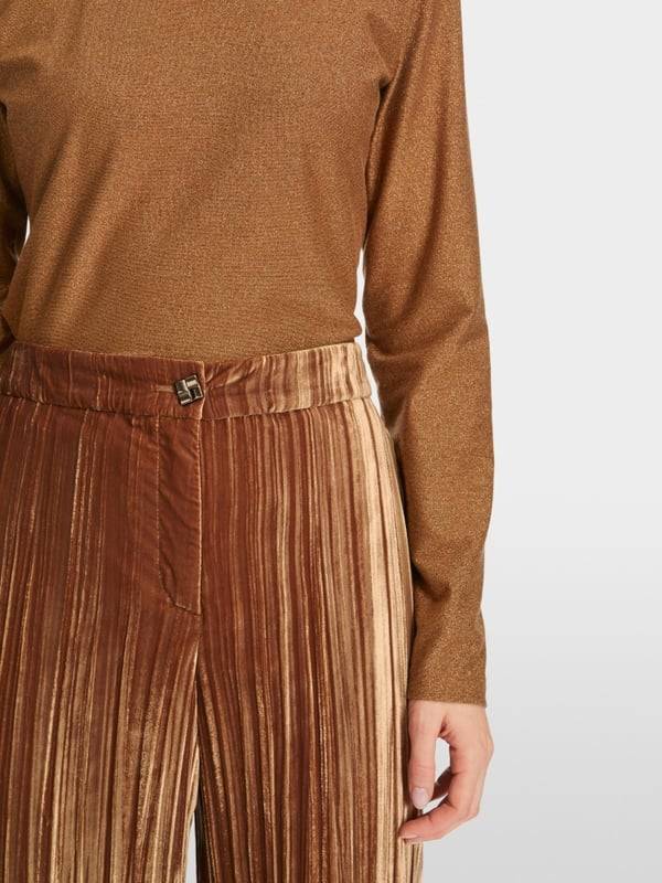 Marc Cain Modell WUKARI im Crash-Samt Online Shopping