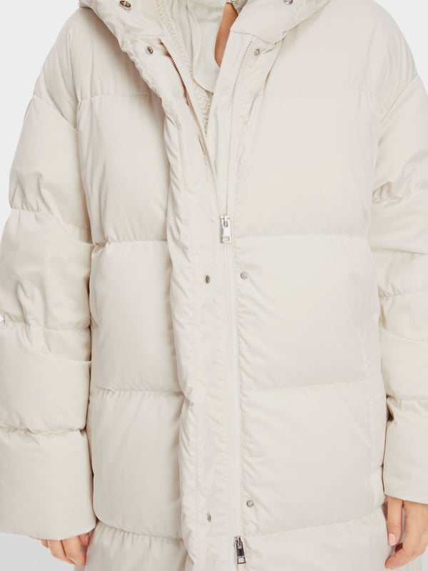 Marc Cain Langer Daunenmantel mit Kapuze Fabrik Onlineshop