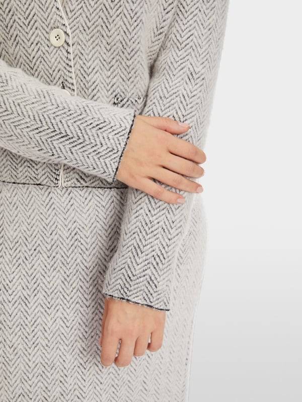 Marc Cain Eleganter Cardigan Knitted in Germany Begrenztes Angebot