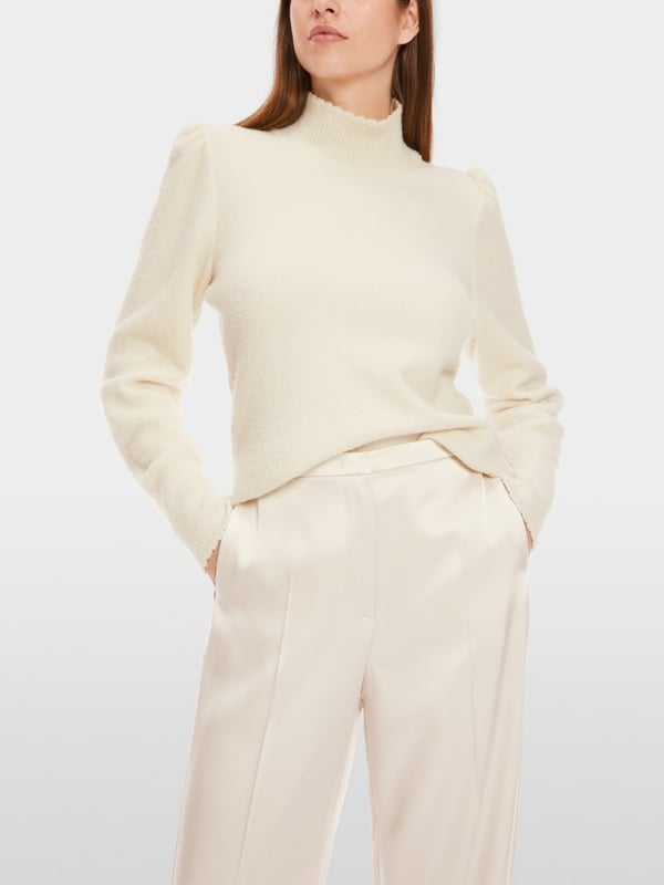 Marc Cain Körpernaher Sweater Knitted in Germany Top Angebot