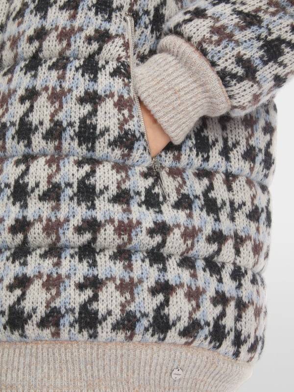 Marc Cain Outdoor-Jacke Knitted in Germany Neuheiten