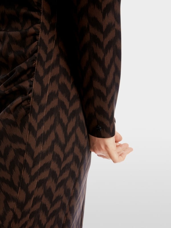Marc Cain Kurzes Kleid mit Drapierung Begrenzt auf 3 Tage