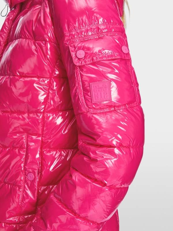 Marc Cain Körpernahe Outdoor-Jacke mit Kapuze Großer Ausverkauf